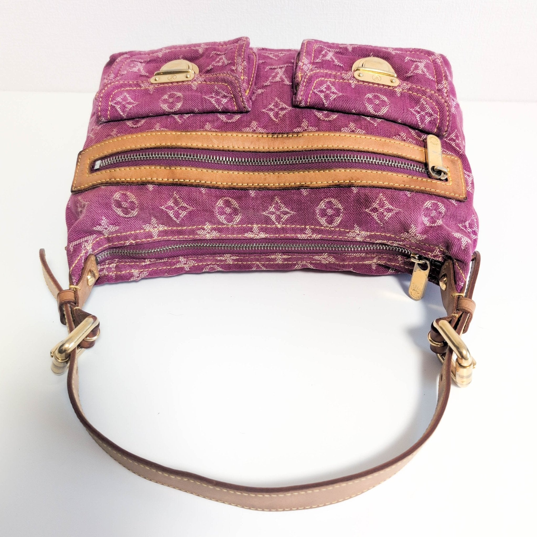 LOUIS VUITTON Baggy Pink Monogram Denim Shoulder Bag Fuchsia, in , Sold by HIVE PRELOVED - Crossbody bags, Shoulder Bags,