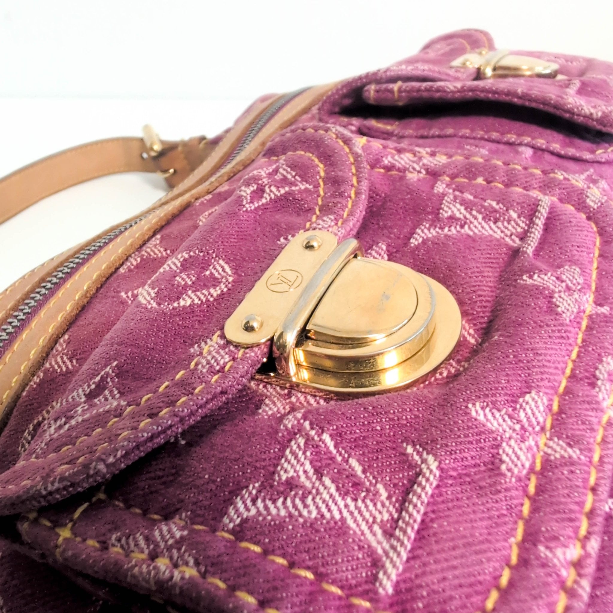 LOUIS VUITTON Baggy Pink Monogram Denim Shoulder Bag Fuchsia, in , Sold by HIVE PRELOVED - Crossbody bags, Shoulder Bags,