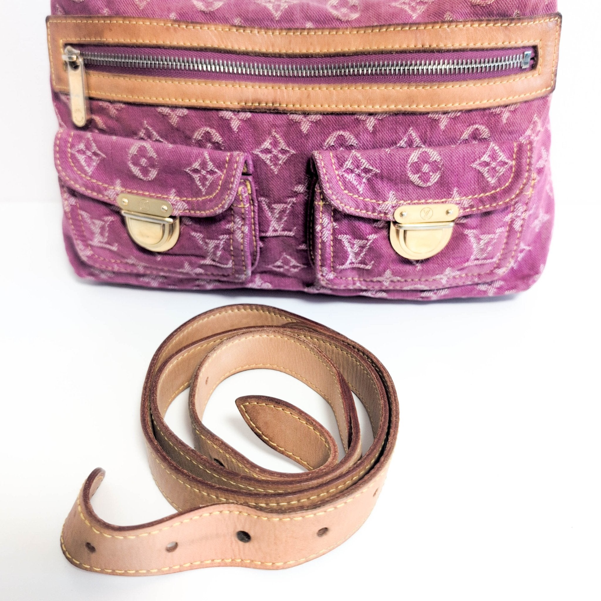 LOUIS VUITTON Baggy Pink Monogram Denim Shoulder Bag Fuchsia, in , Sold by HIVE PRELOVED - Crossbody bags, Shoulder Bags,