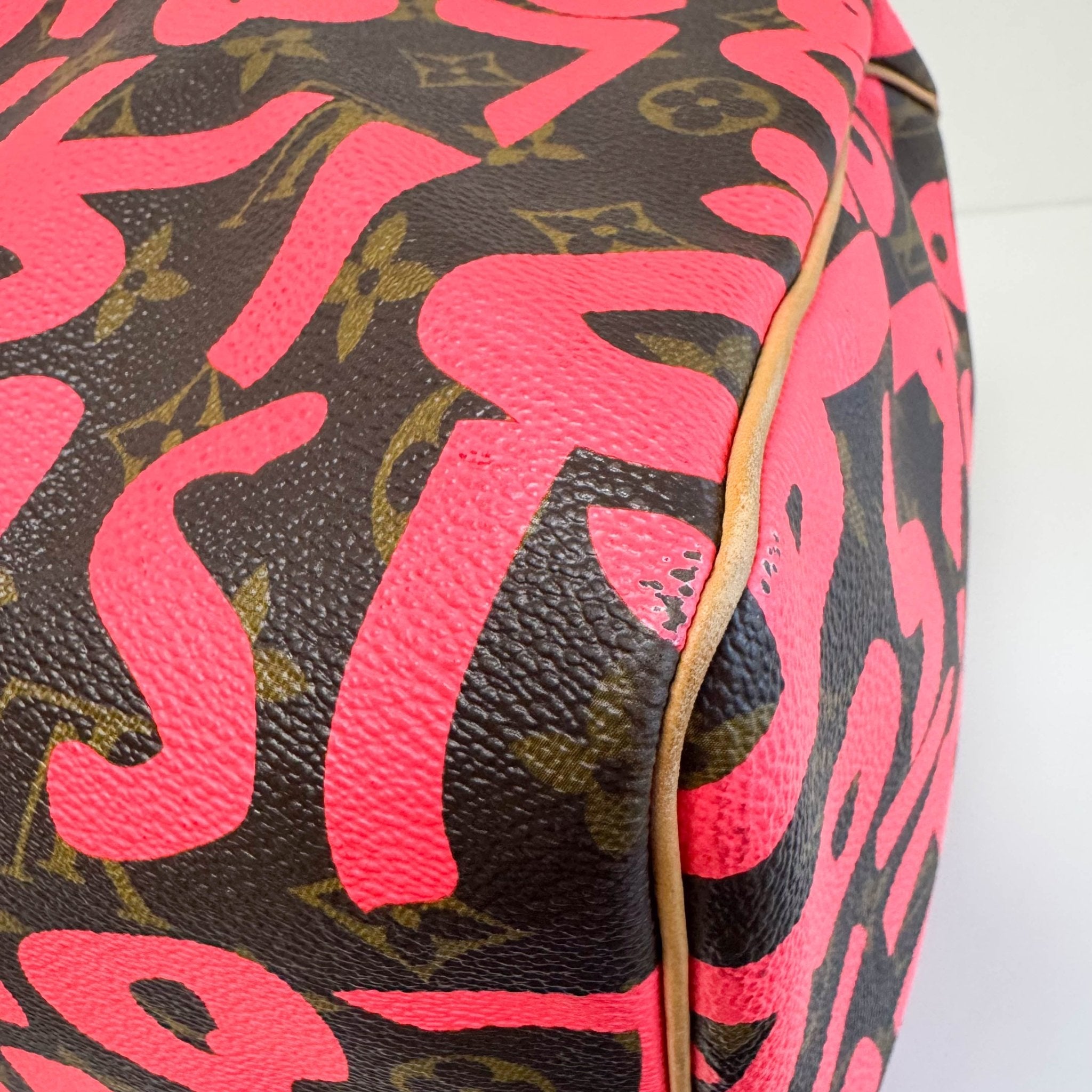 LOUIS VUITTON Graffiti Keepall 50 Stephen Sprouse Pink Travel Bag, in , Sold by HIVE PRELOVED - Travel bags, ,