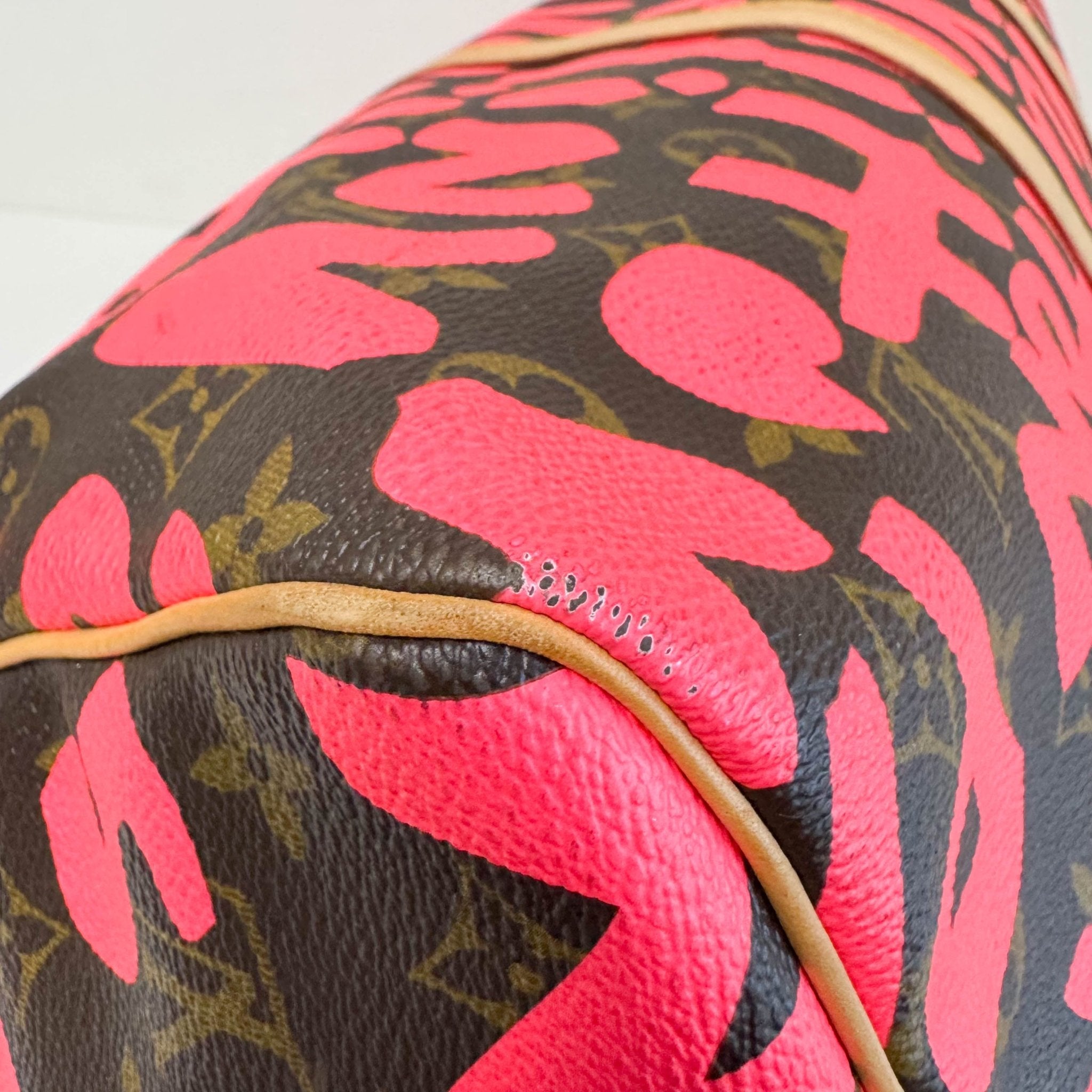 LOUIS VUITTON Graffiti Keepall 50 Stephen Sprouse Pink Travel Bag, in , Sold by HIVE PRELOVED - Travel bags, ,