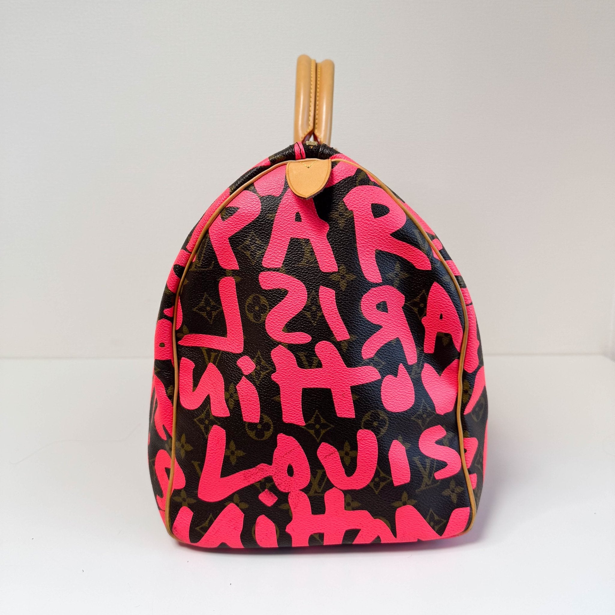 LOUIS VUITTON Graffiti Keepall 50 Stephen Sprouse Pink Travel Bag, in , Sold by HIVE PRELOVED - Travel bags, ,