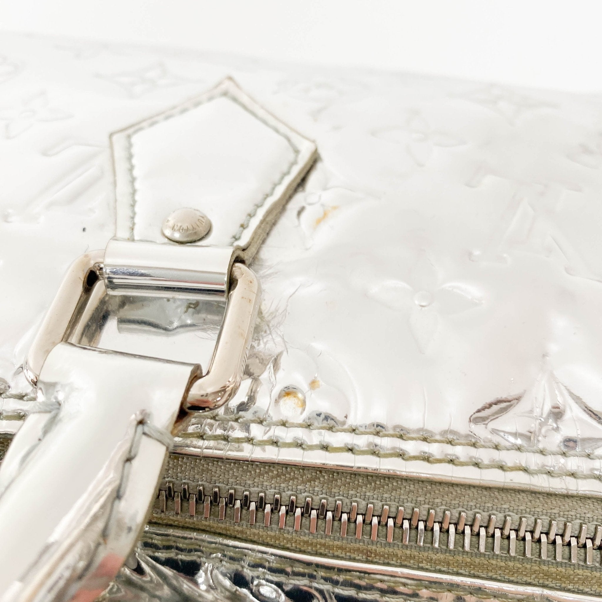 LOUIS VUITTON Louis Vuitton Silver Monogram Mirror Speedy, in , Sold by HIVE PRELOVED - Handle Bags, Shoulder Bags,