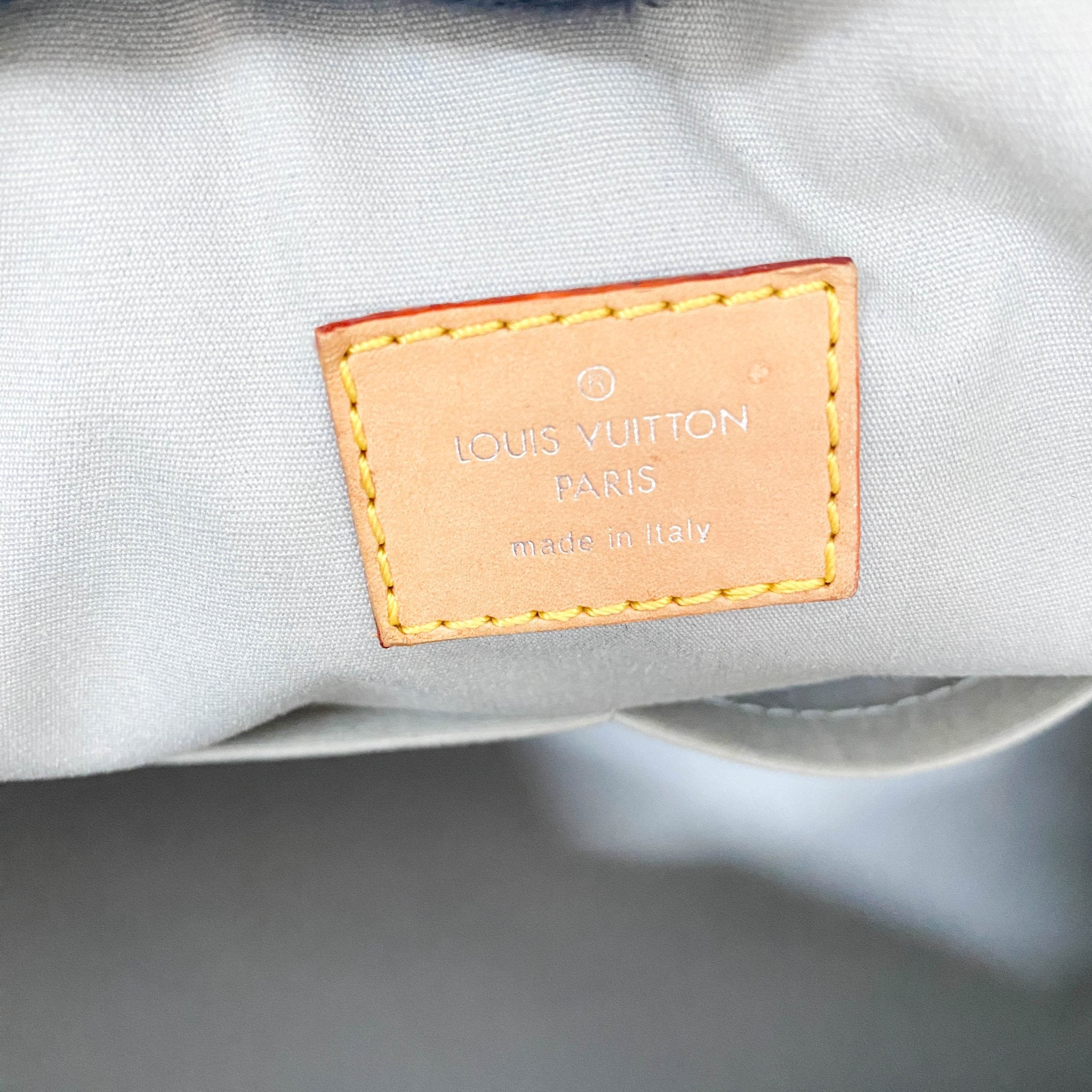 LOUIS VUITTON Louis Vuitton Silver Monogram Mirror Speedy, in , Sold by HIVE PRELOVED - Handle Bags, Shoulder Bags,