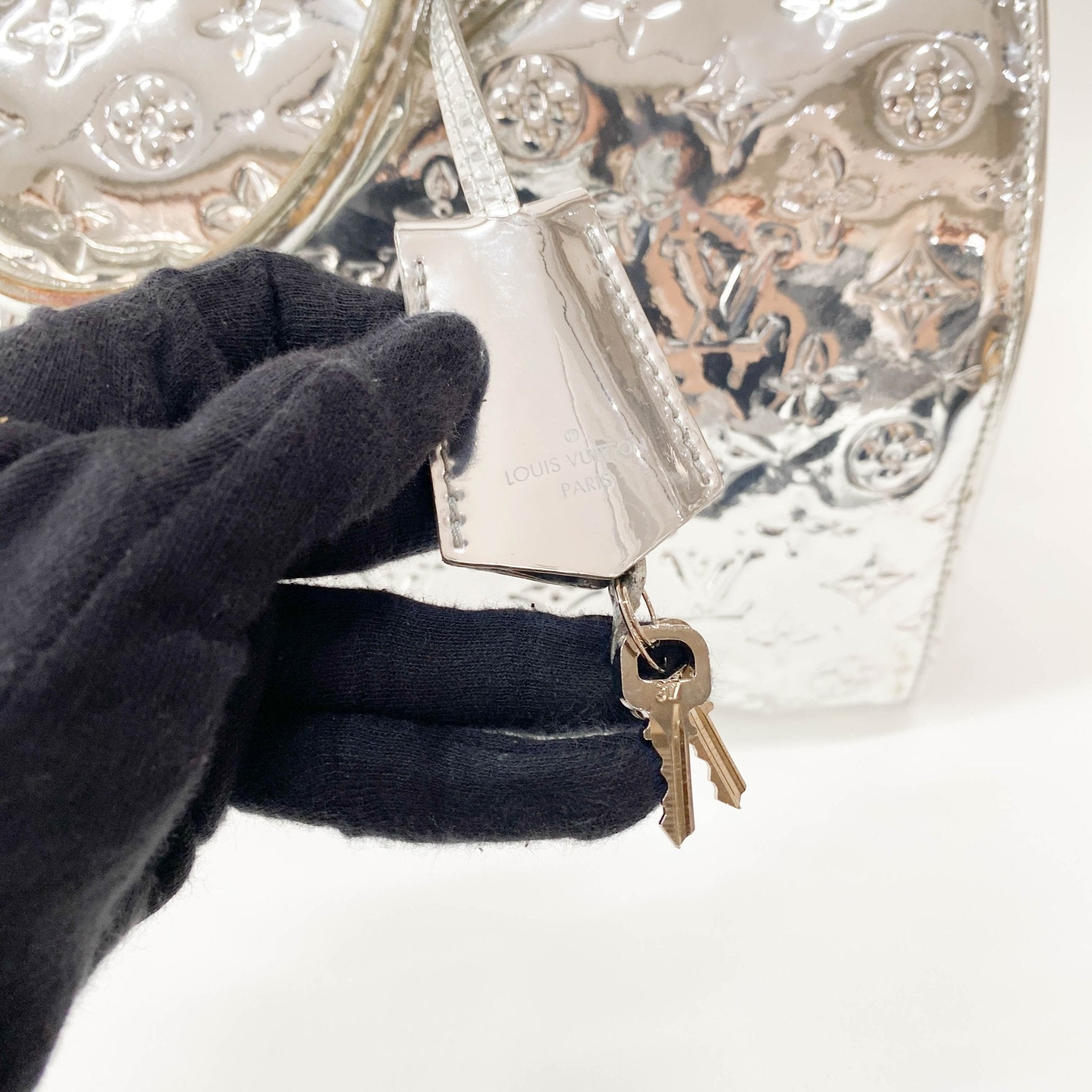 LOUIS VUITTON Louis Vuitton Silver Monogram Mirror Speedy, in , Sold by HIVE PRELOVED - Handle Bags, Shoulder Bags,