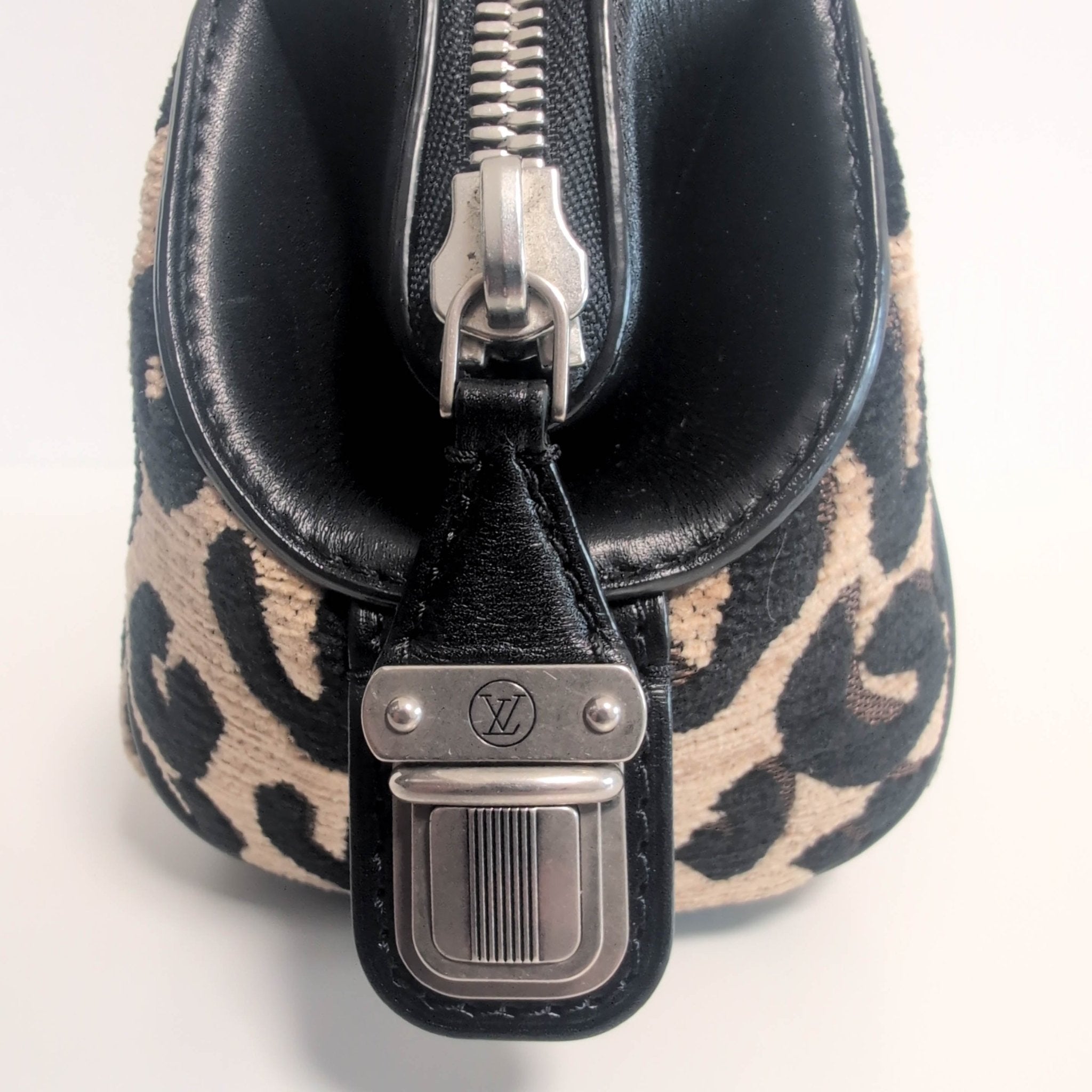 LOUIS VUITTON Louis Vuitton x Stephen Sprouse 2012 Jacquard Leopard Baby Handbag, in , Sold by HIVE PRELOVED - Handle Bags, ,
