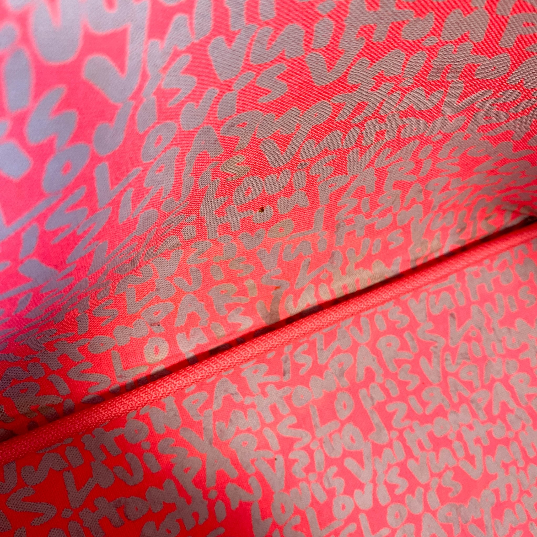 Louis Vuitton x Stephen Sprouse Monogram Graffiti Neverfull GM Fuchsia Pink in Sold by HIVE PRELOVED - Shoulder Bag