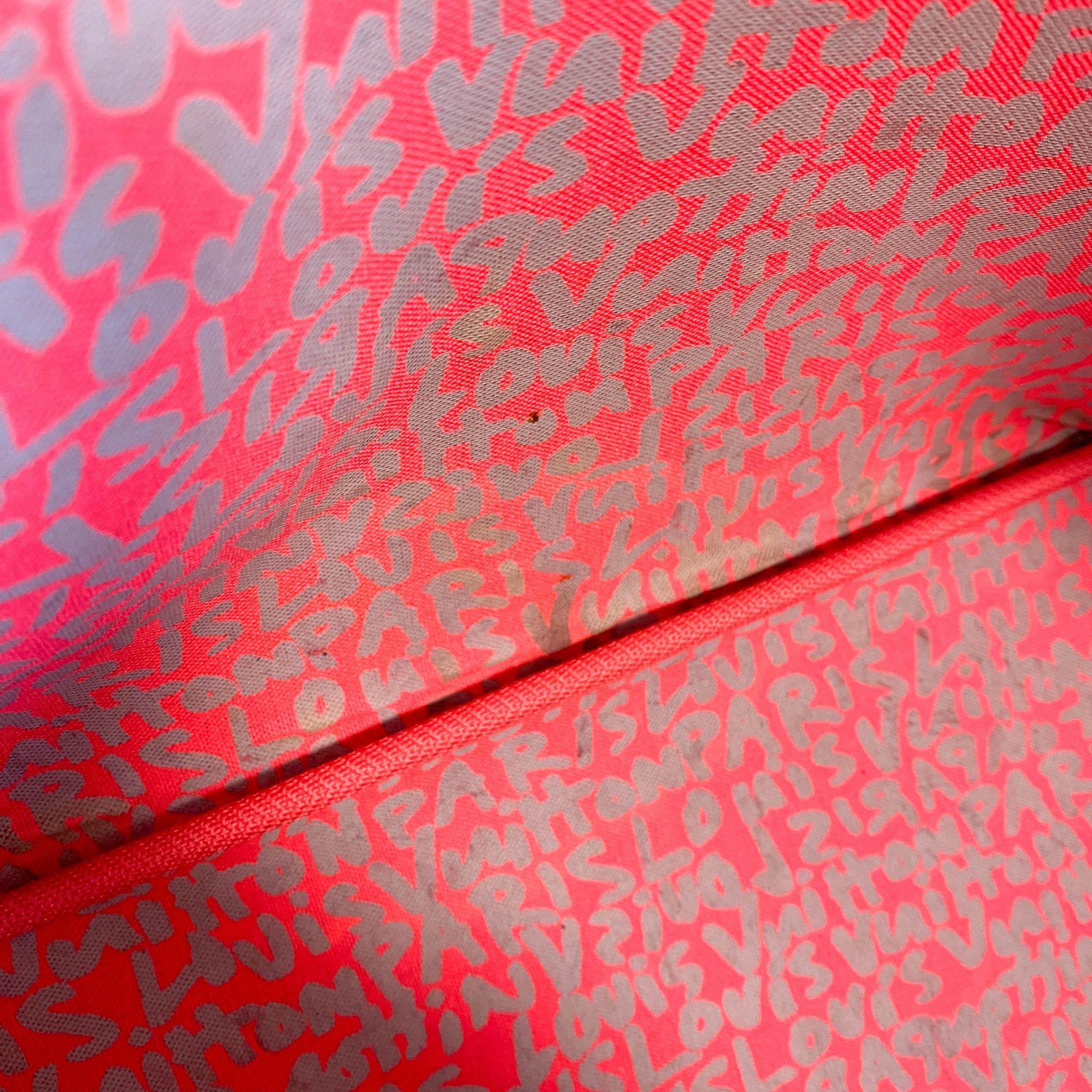 Louis Vuitton x Stephen Sprouse Monogram Graffiti Neverfull GM Fuchsia Pink in Sold by HIVE PRELOVED - Shoulder Bag