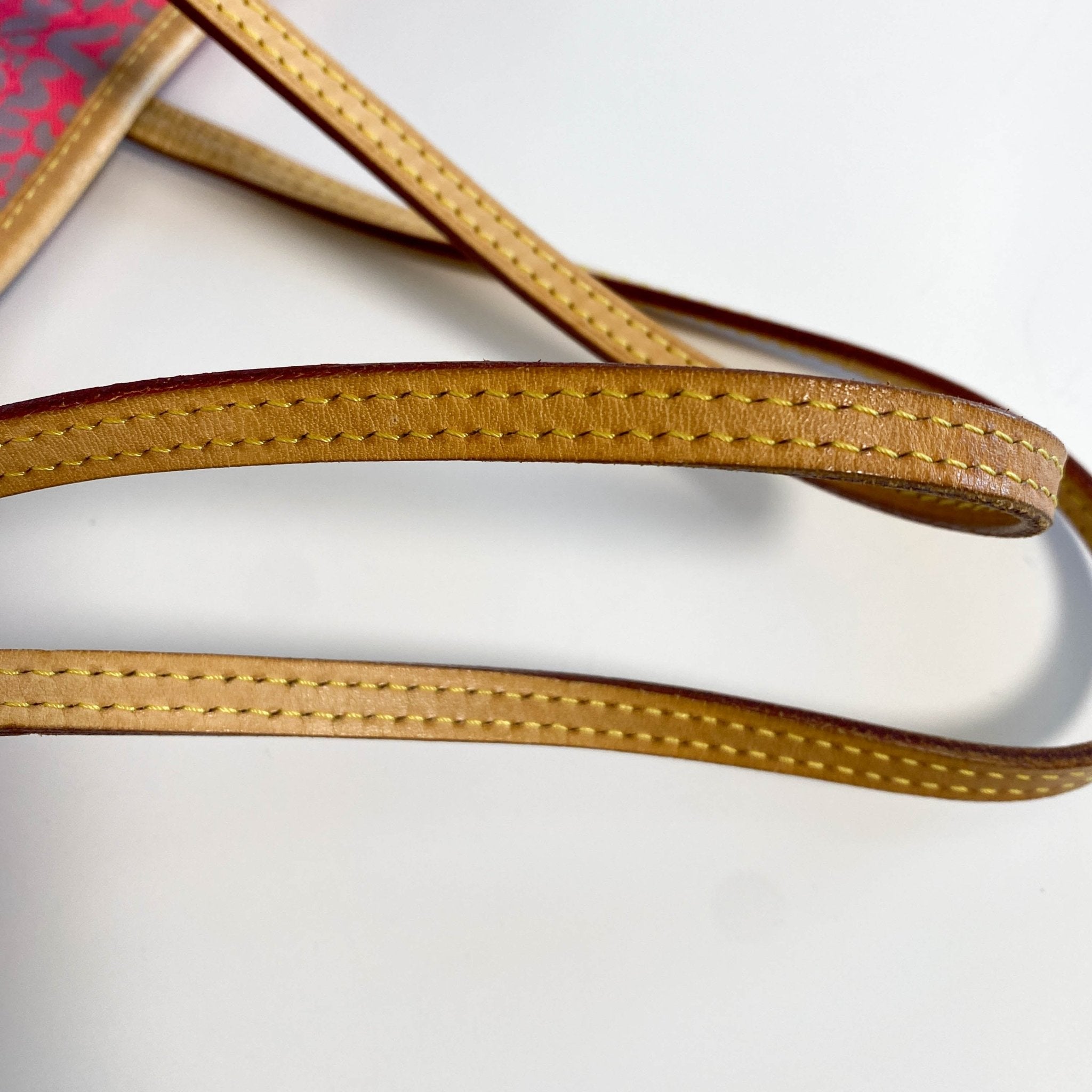 Louis Vuitton x Stephen Sprouse Monogram Graffiti Neverfull GM Fuchsia Pink in Sold by HIVE PRELOVED - Shoulder Bag