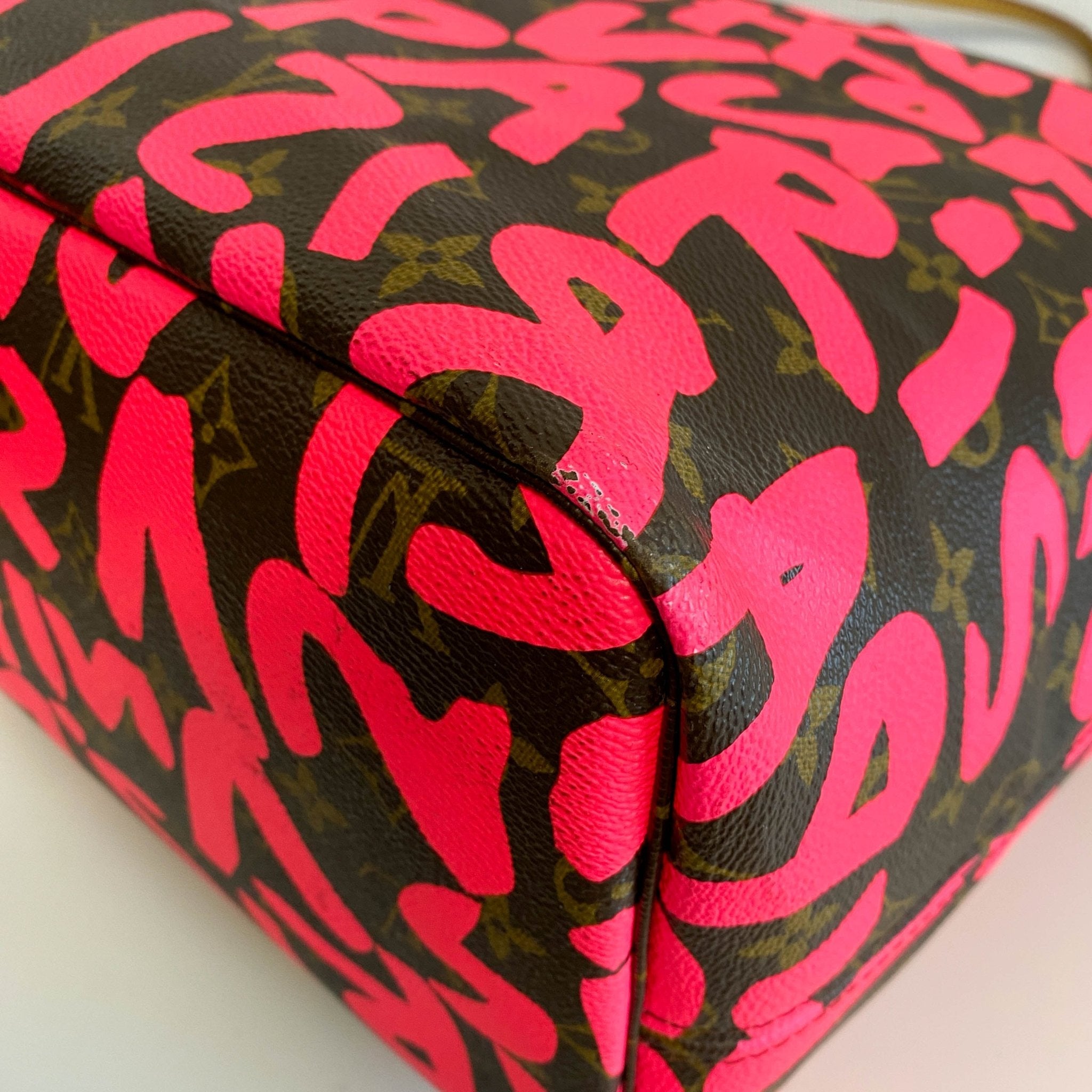 Louis Vuitton x Stephen Sprouse Monogram Graffiti Neverfull GM Fuchsia Pink in Sold by HIVE PRELOVED - Shoulder Bag