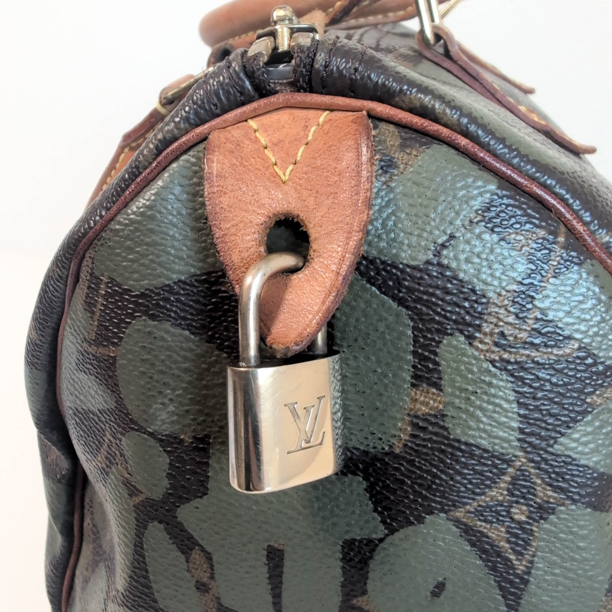 LOUIS VUITTON Louis Vuitton x Stephen Sprouse Monogram Graffiti Speedy 30 Khaki, in , Sold by HIVE PRELOVED - Handle Bags, ,