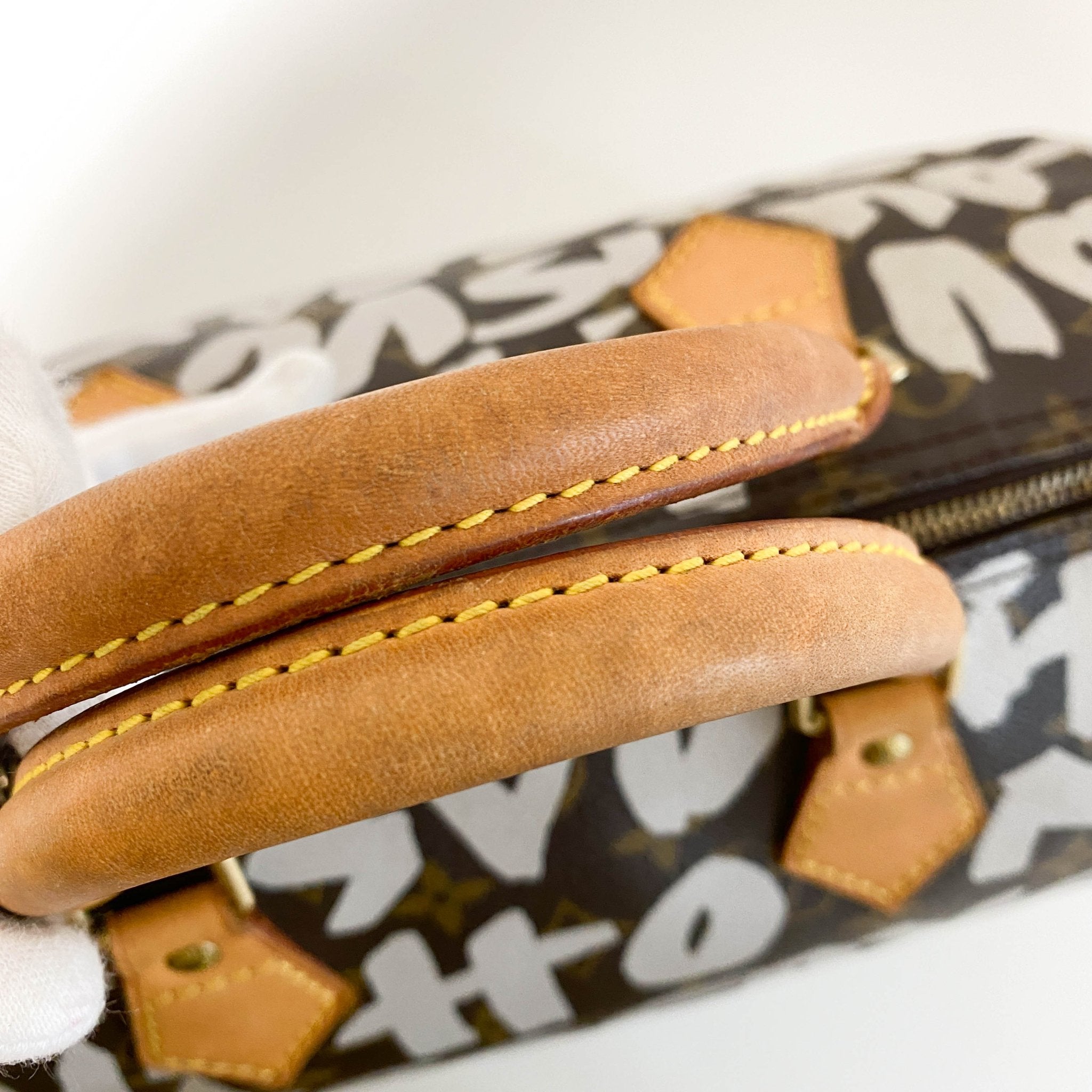 LOUIS VUITTON Louis Vuitton x Stephen Sprouse Monogram Graffiti Speedy 30 White, in , Sold by HIVE PRELOVED - Handle Bags, ,