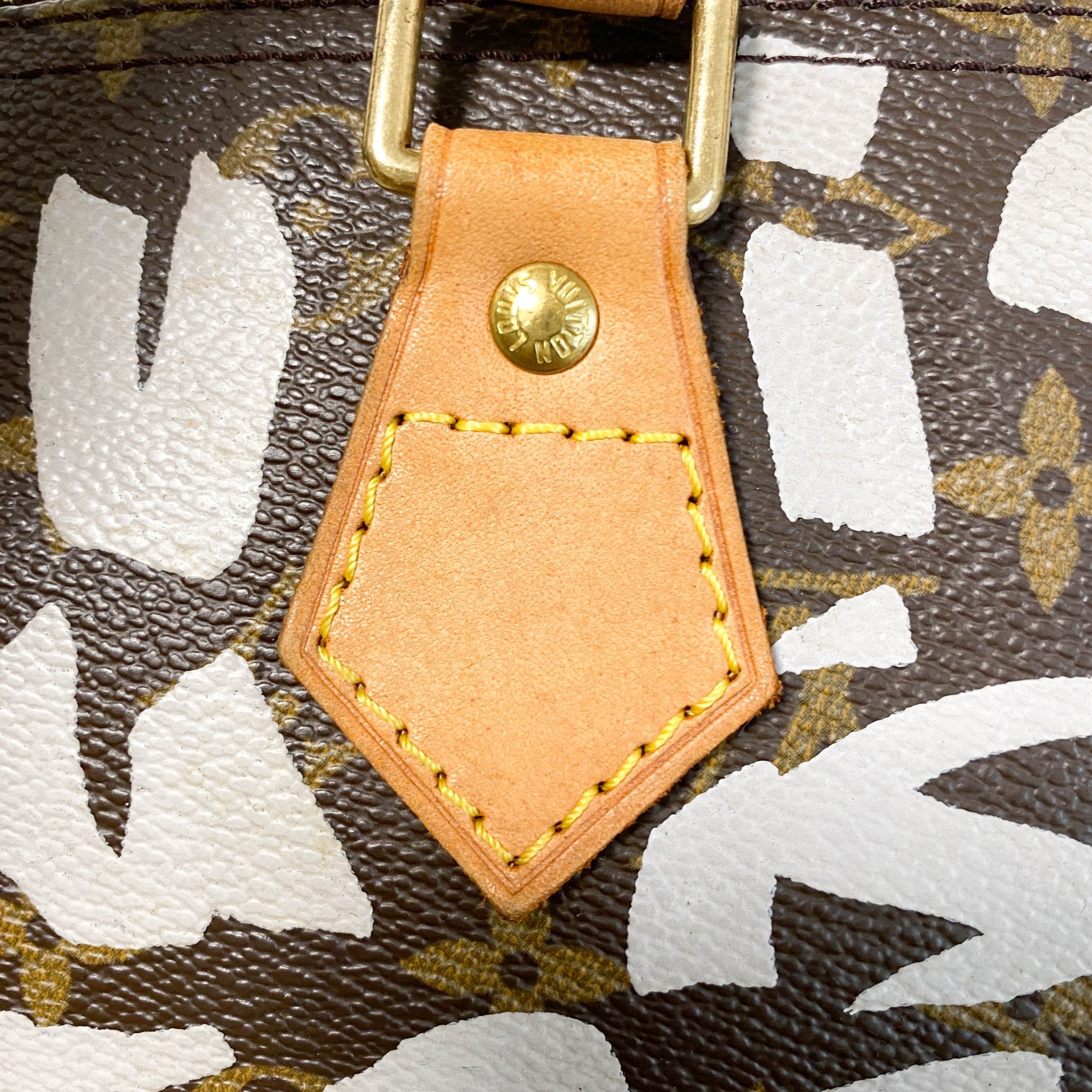 LOUIS VUITTON Louis Vuitton x Stephen Sprouse Monogram Graffiti Speedy 30 White, in , Sold by HIVE PRELOVED - Handle Bags, ,