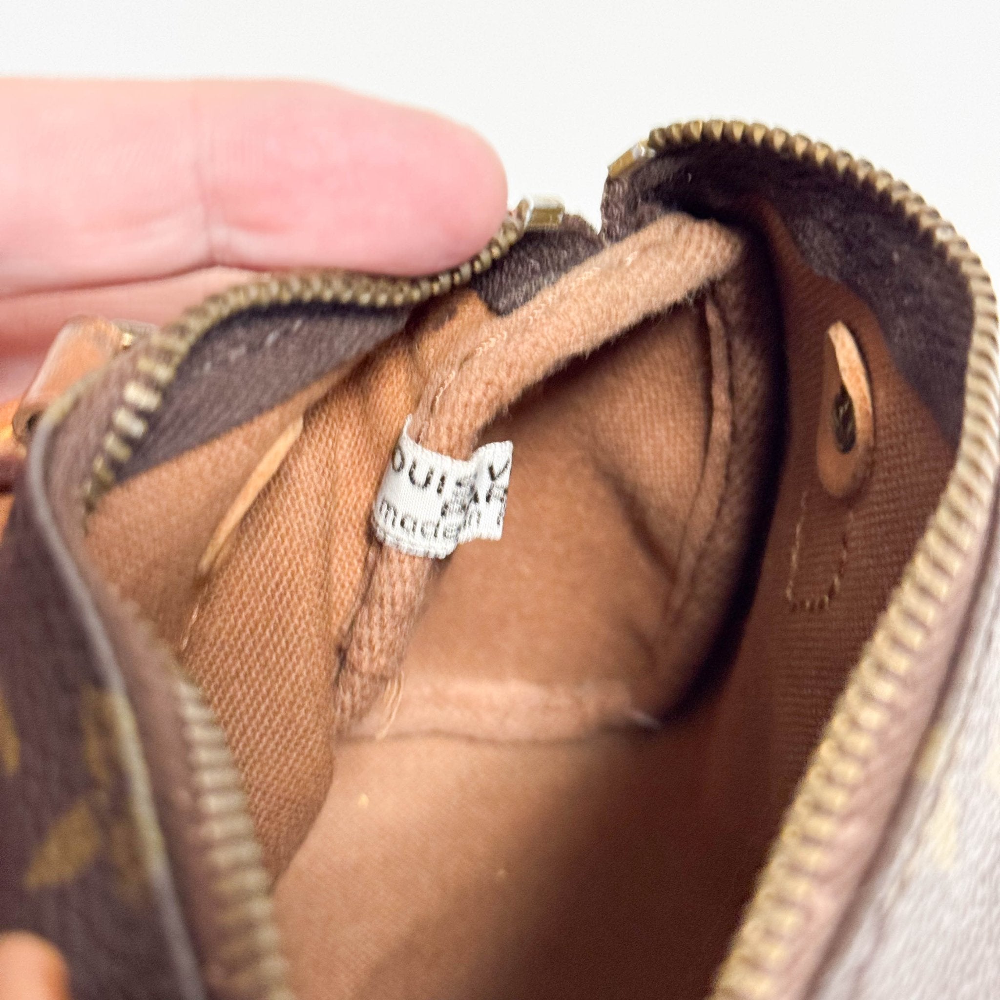 LOUIS VUITTON Monogram Canvas Mini Speedy Crossbody bag, in , Sold by HIVE PRELOVED - Shoulder Bags, ,