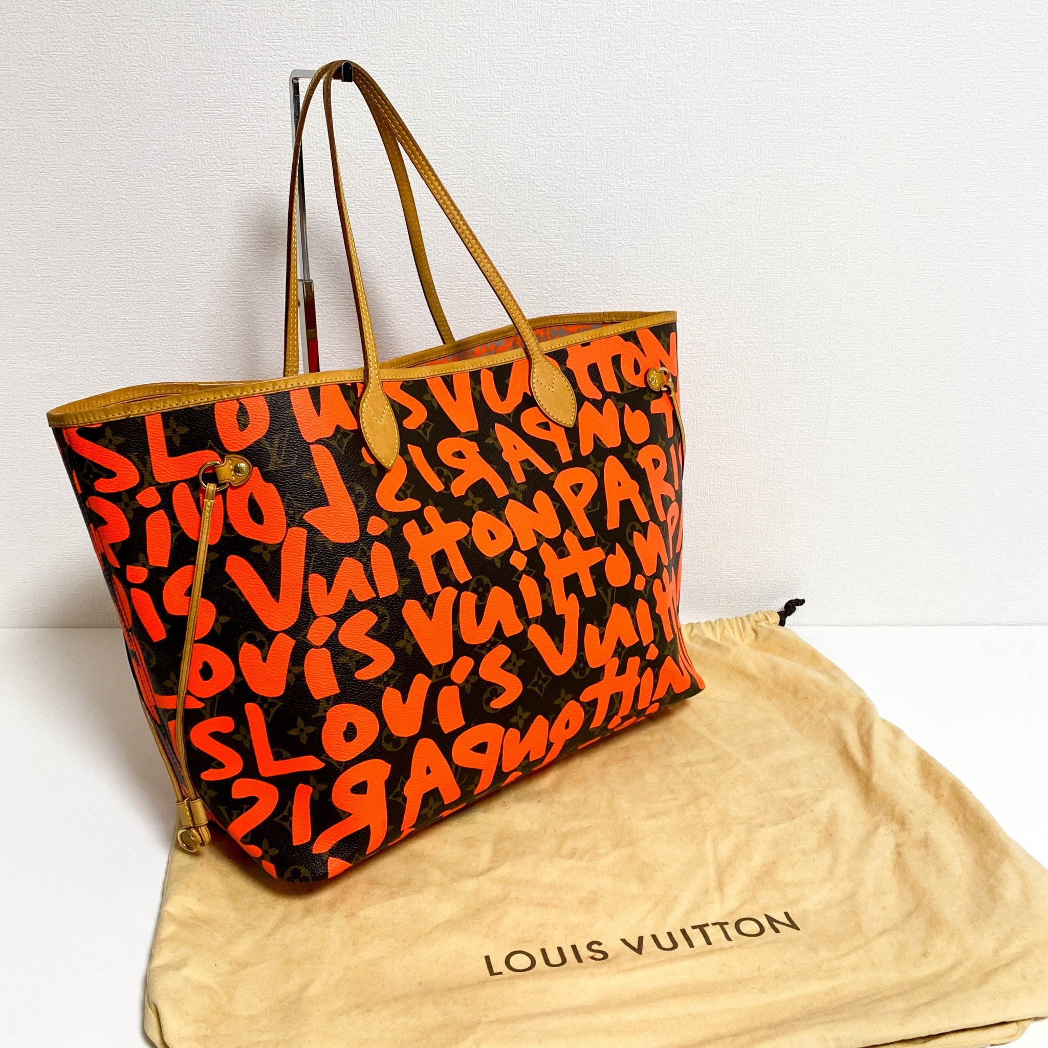 LOUIS VUITTON Monogram Graffiti Neverfull GM Orange, in , Sold by HIVE PRELOVED - Totes, ,