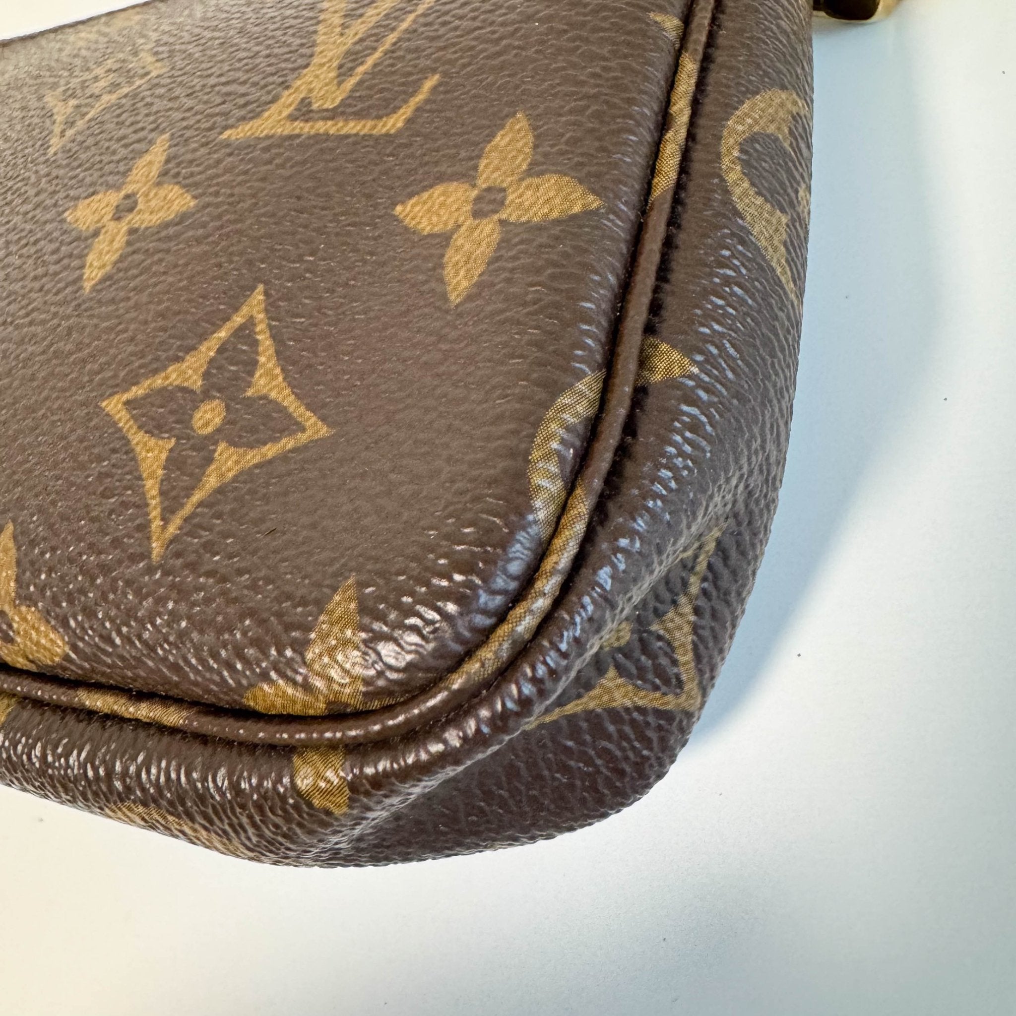 LOUIS VUITTON Monogram Mini Pochette Accessoire Rouge M80863, in , Sold by HIVE PRELOVED - Handle Bags, Shoulder Bags,