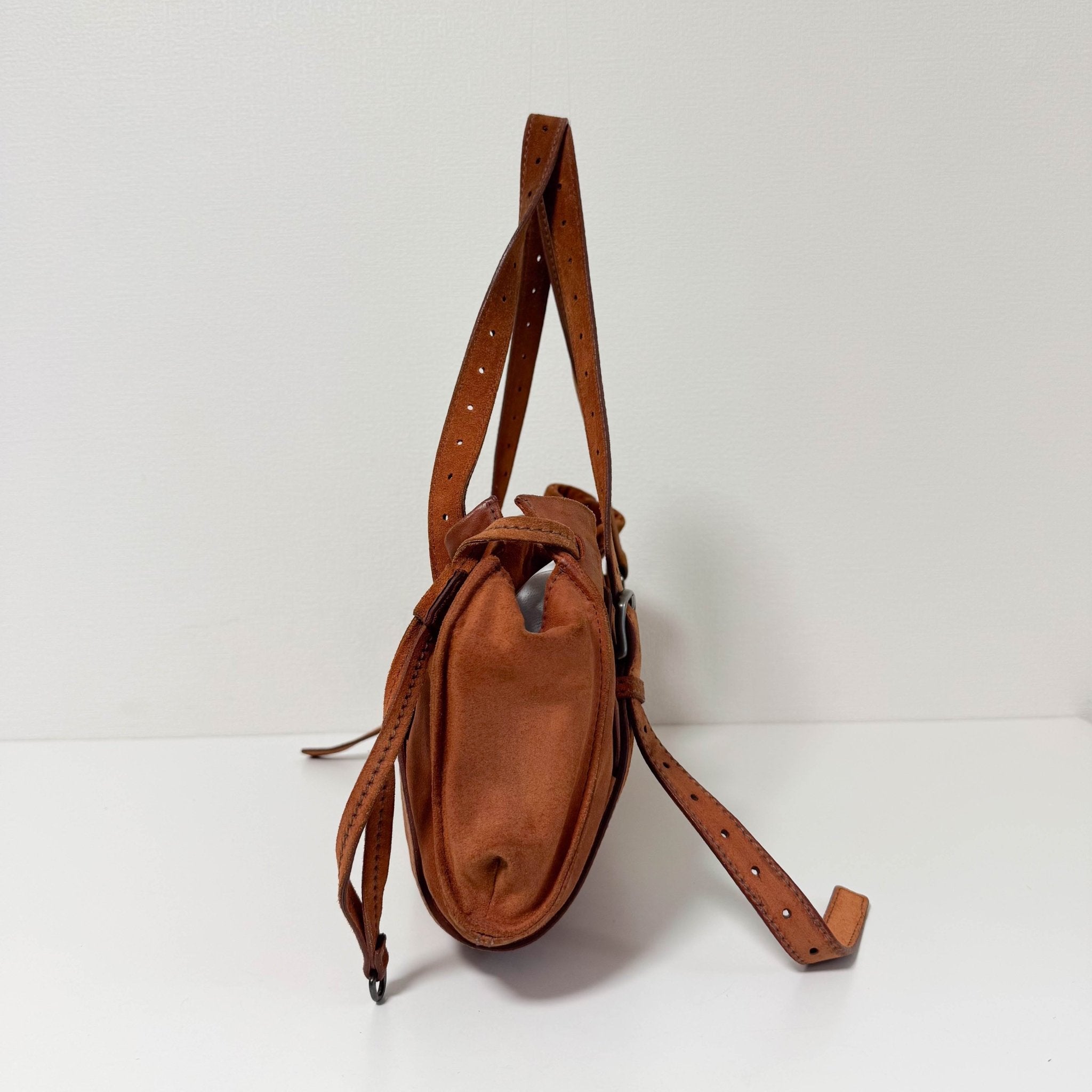 バッグ miumiu archive suede shoulder bag MIU MIU Archive Orange Suede Shoulder Bag – HIVE PRELOVED