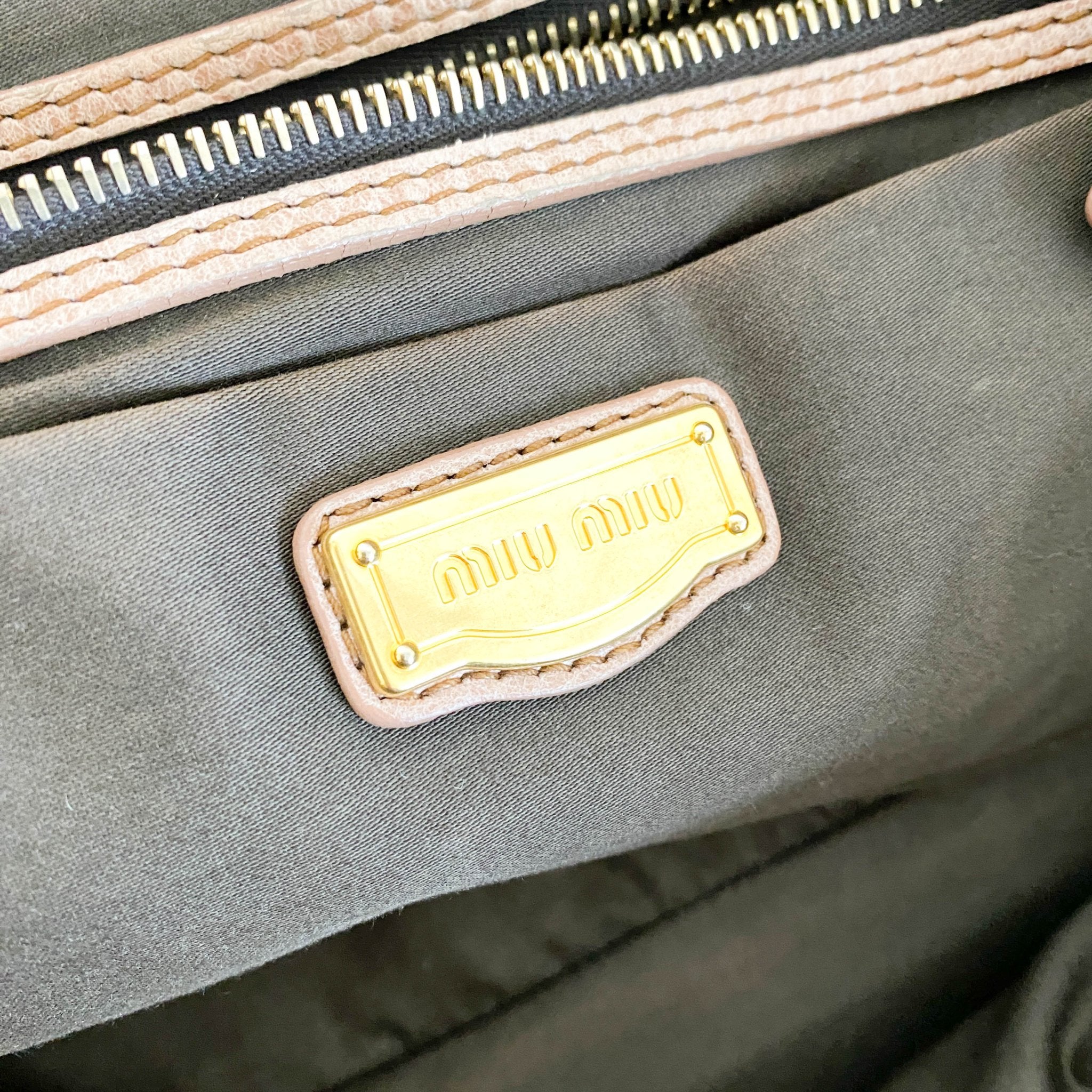 MIU MIU Vitello Pink Leather Hand Bag, in , Sold by HIVE PRELOVED - Handle Bags, Shoulder Bags,