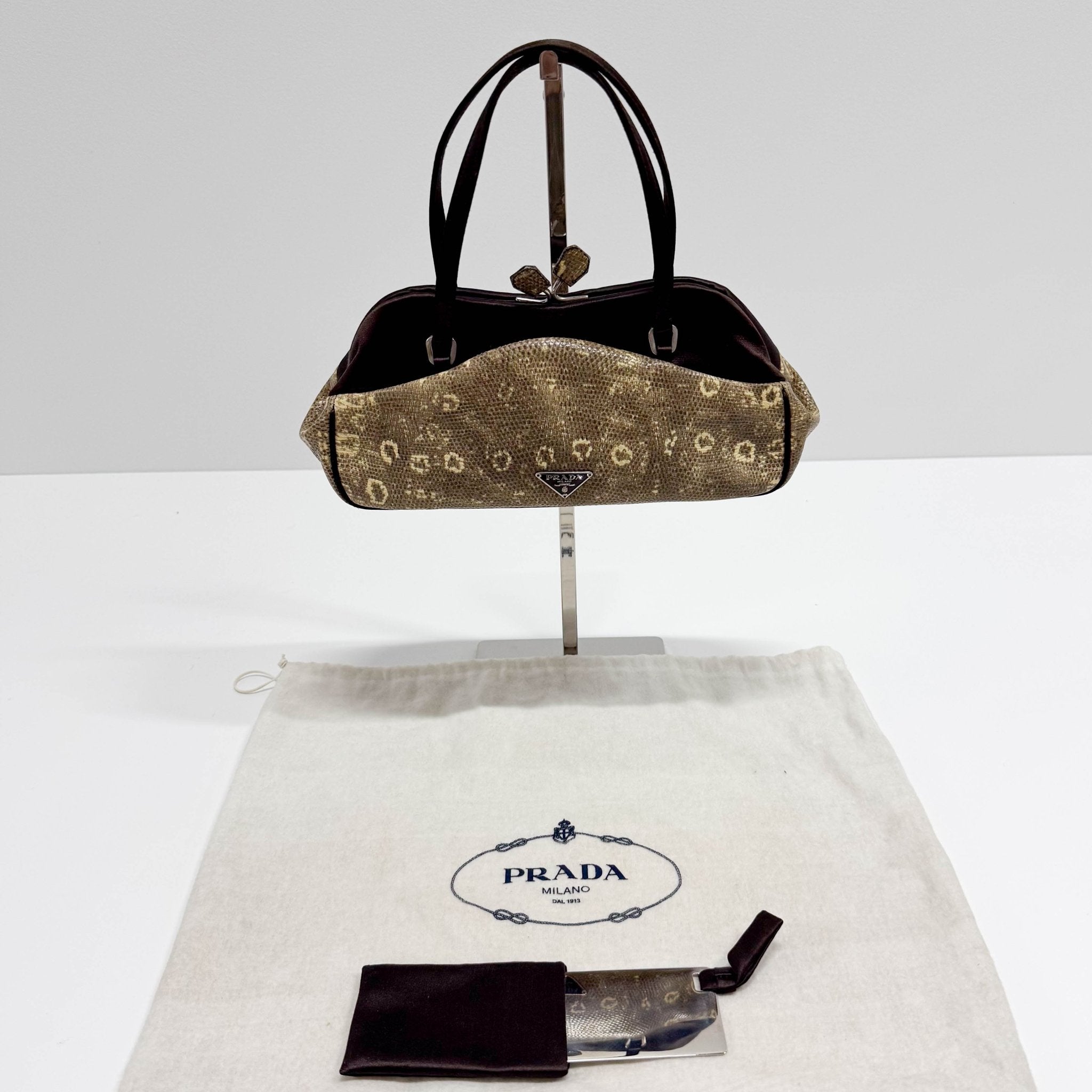 バッグ PRADA archive leather shoulder bag PRADA Archive Vintage Women's Shoulder Bag Handbag Leather