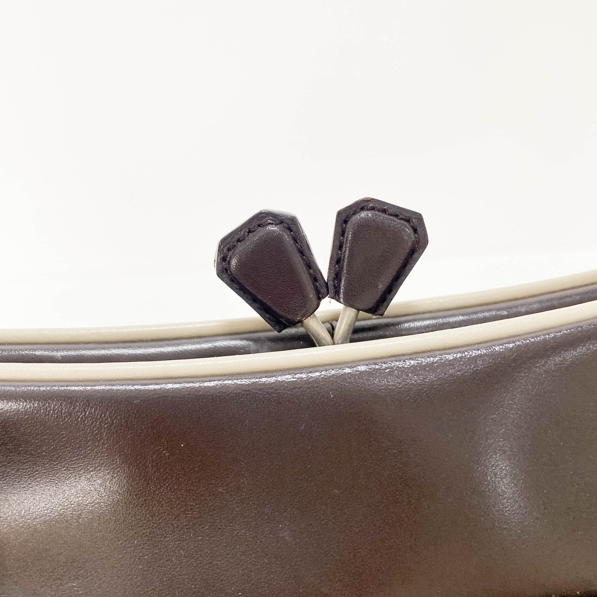 バッグ PRADA Vintage Brown Shoulder Bag PRADA Vintage Dark Brown Shoulder Bag, Designer Chocolate