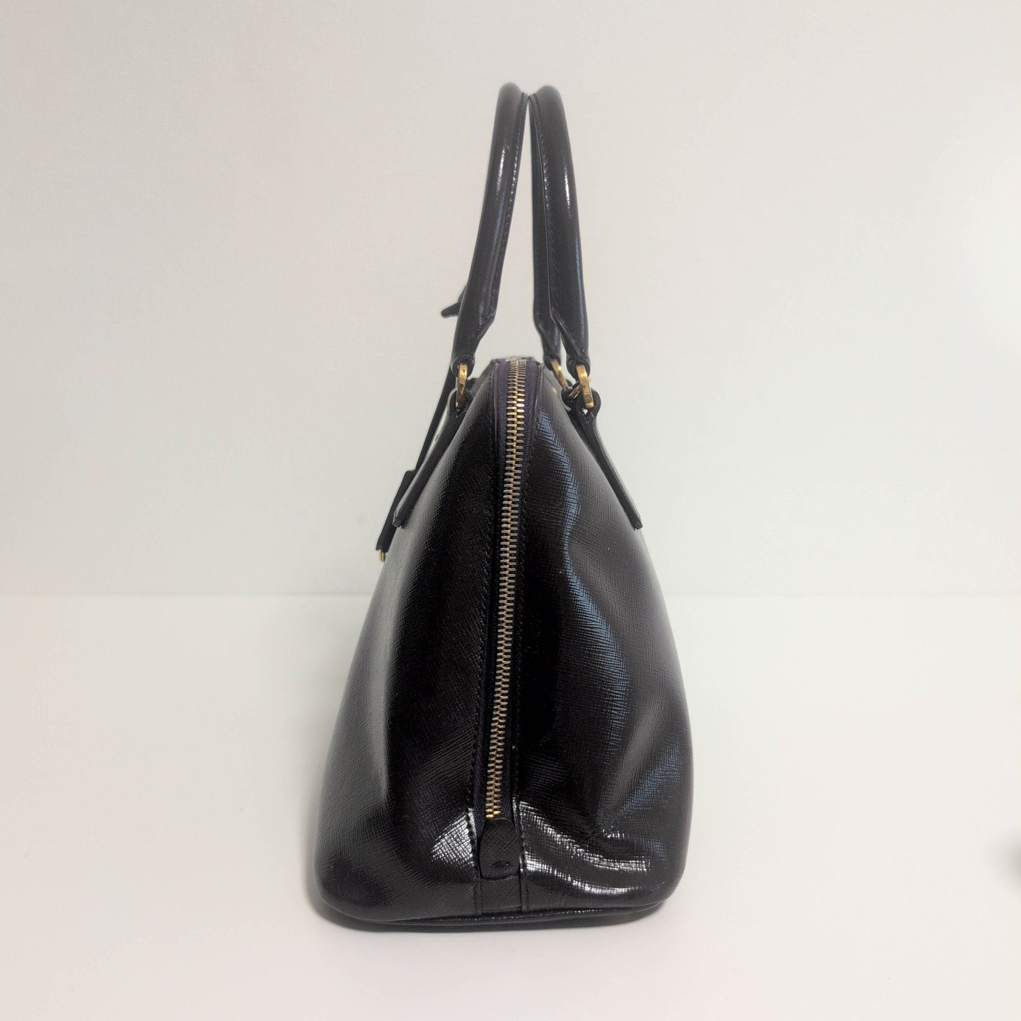 PRADA Saffiano Lux Tote in Purple Leather Hand bag, in , Sold by HIVE PRELOVED - Handle Bags, Shoulder Bags,