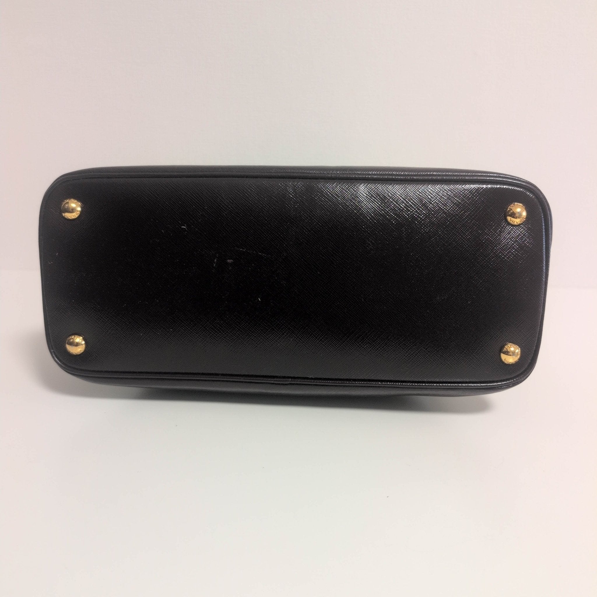 PRADA Saffiano Lux Tote in Purple Leather Hand bag, in , Sold by HIVE PRELOVED - Handle Bags, Shoulder Bags,