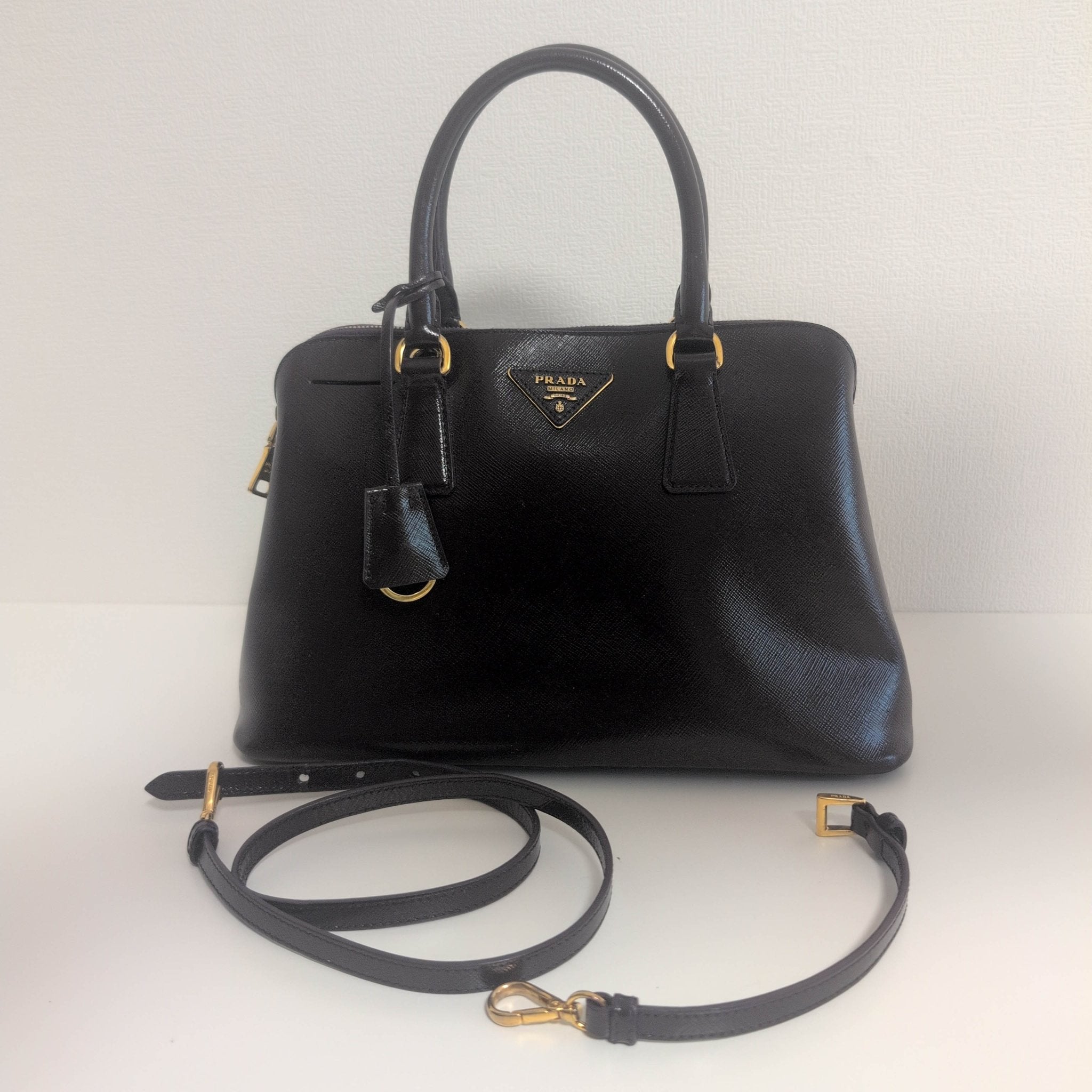 PRADA Saffiano Lux Tote in Purple Leather Hand bag, in , Sold by HIVE PRELOVED - Handle Bags, Shoulder Bags,