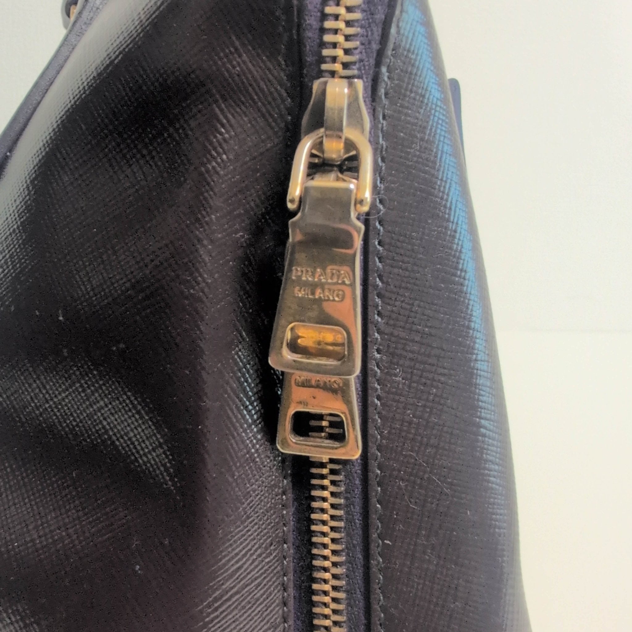 PRADA Saffiano Lux Tote in Purple Leather Hand bag, in , Sold by HIVE PRELOVED - Handle Bags, Shoulder Bags,