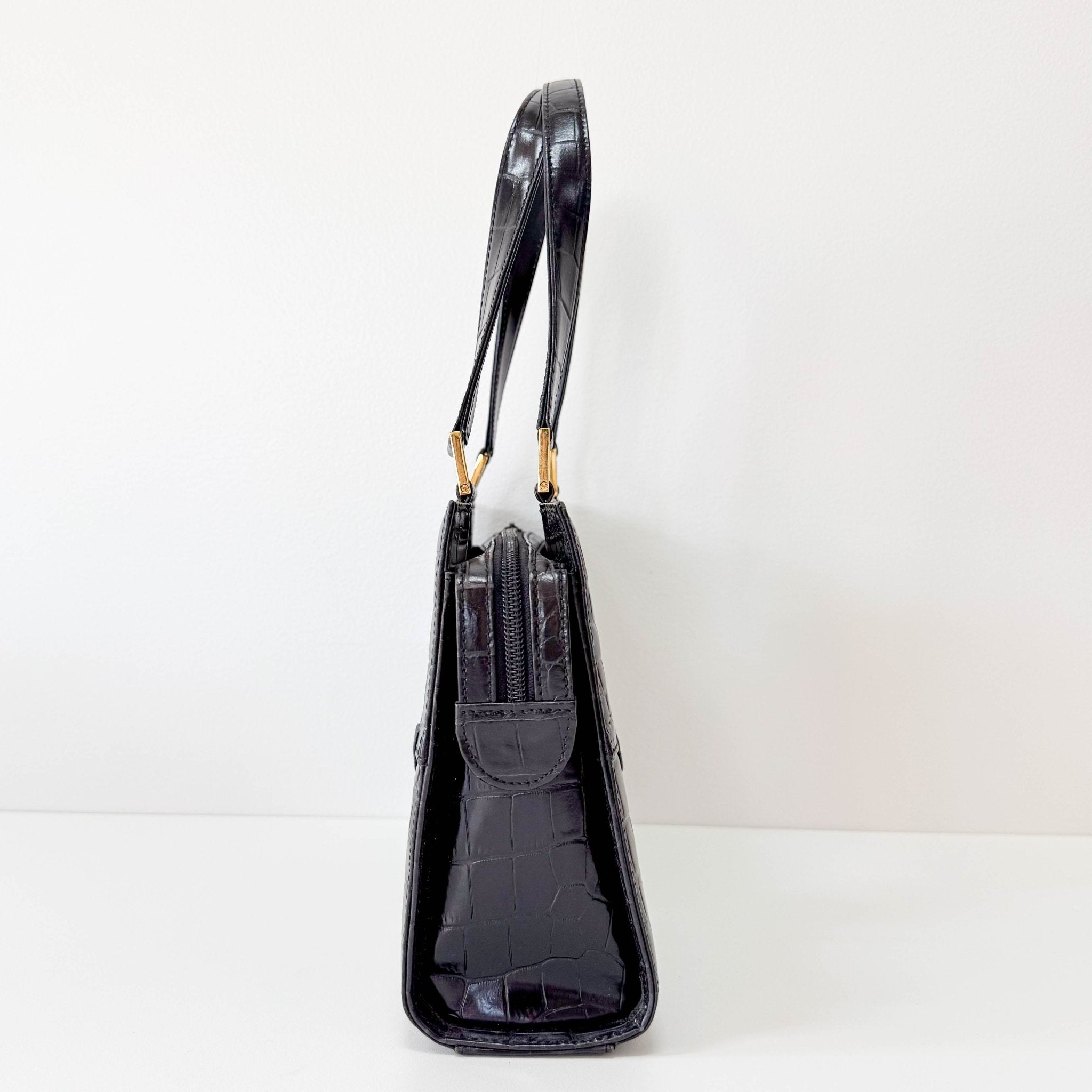 SAINT LAURENT Horizontal Black Leather Handbag, in , Sold by HIVE PRELOVED - Handle Bags, ,