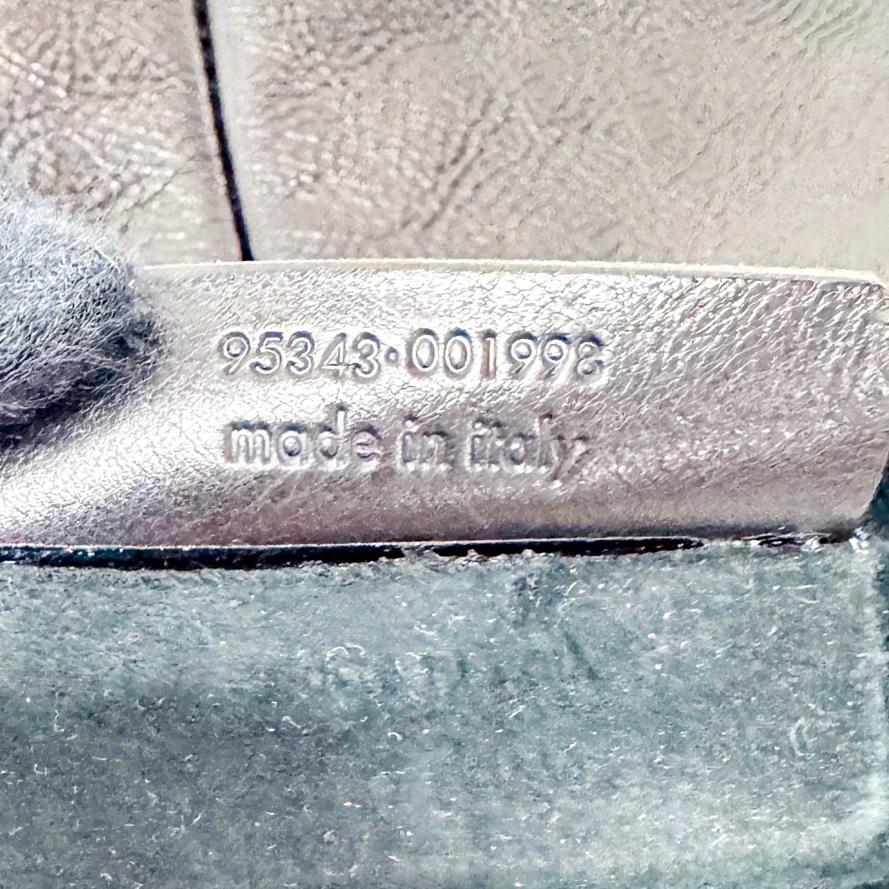 SAINT LAURENT Mombasa Black Leather Pochette, in , Sold by HIVE PRELOVED - Crossbody bags, ,